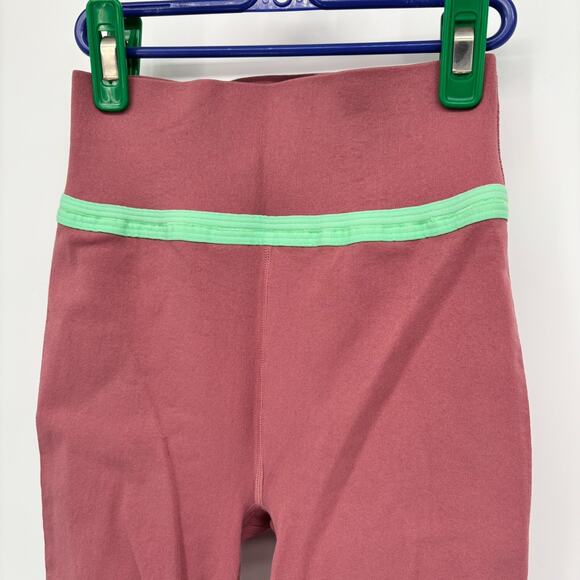 Fabletics SculptKnit Leggings S High Waisted Compression Cut Out Back Yoga Pink - Picture 3 of 7